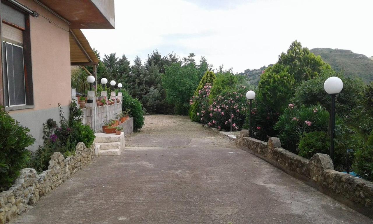 B&B Armonia Έννα Εξωτερικό φωτογραφία