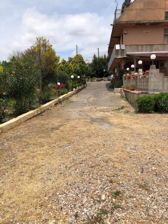 B&B Armonia Έννα Εξωτερικό φωτογραφία